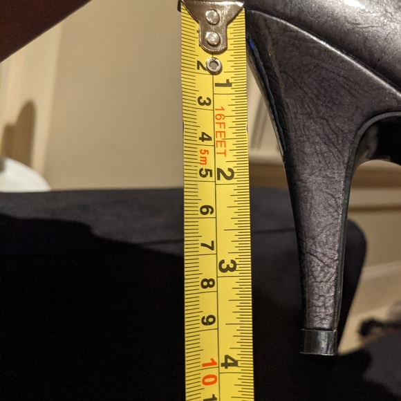 NWOT BCBGirls Pointed Toe Ankle Boots - Picture 6 of 6